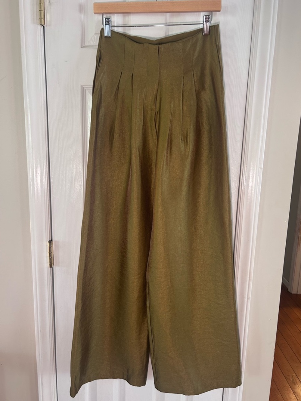 High-Waist Wide Leg Pants - Olive Green/Gold Metallic